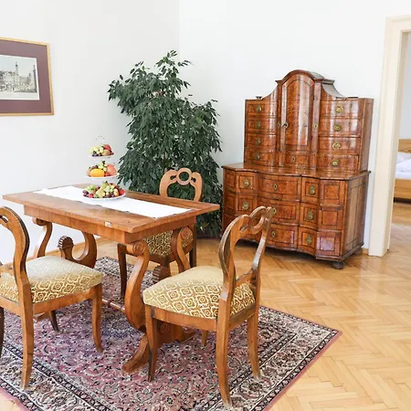 Benediktinerstift Ξενοδοχείο με διαμερίσματα